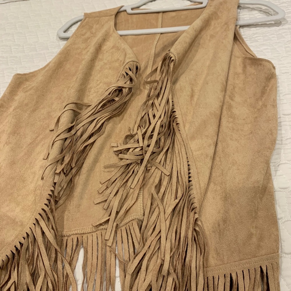 Soft fringed vest